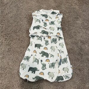 SwaddleMe by Ingenuity Arms Free Convertible Swaddle with an elephant & rainbow